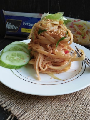 Spaghetti Ayam Saus Kacang